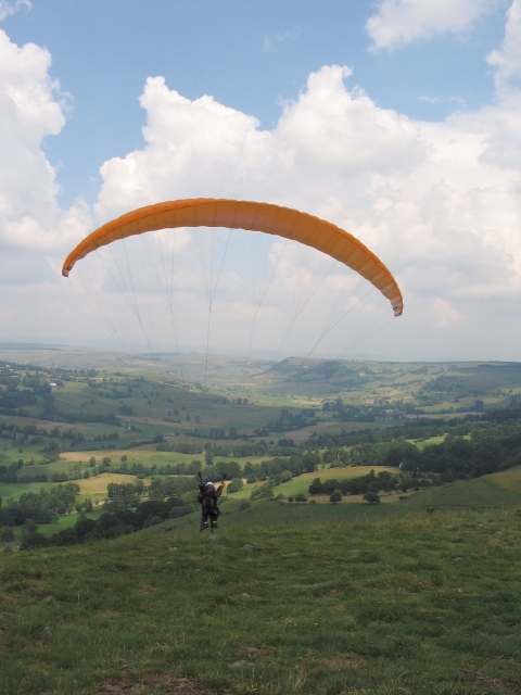 cantal 008 